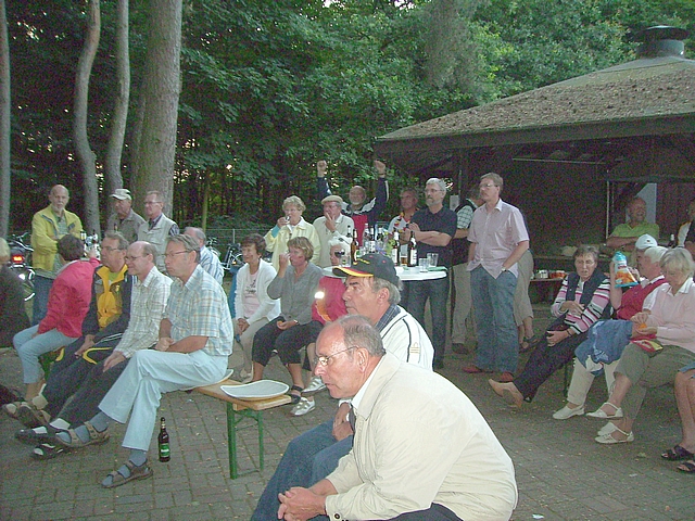 am Paulushaus -&Uuml;bertragung des EM-Endspiels