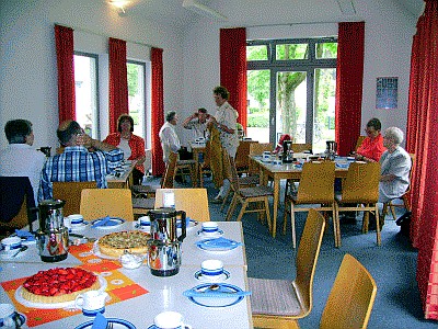 Kaffeetime -Klicke und Bild erscheint in Farbe und Gr&ouml;&szlig;er