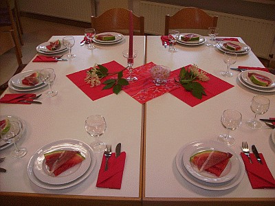 Tischdeko -Klicke und Bild erscheint in Farbe und Gr&ouml;&szlig;er