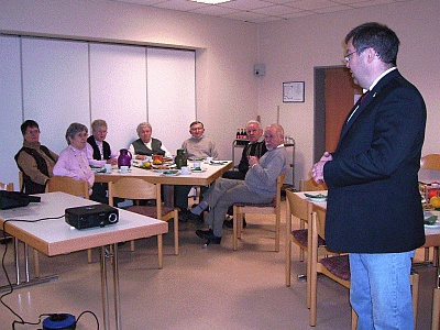 Begr&uuml;&szlig;ung -Klicke und Bild erscheint in Farbe und Gr&ouml;&szlig;er