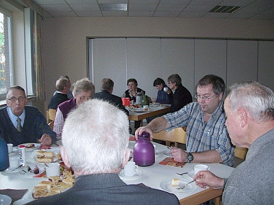 Kaffeezeit -Klicke und Bild erscheint in Farbe und Gr&ouml;&szlig;er