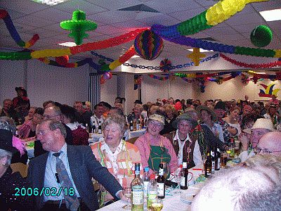 Saal -Klicke und Bild erscheint in Farbe und Größer