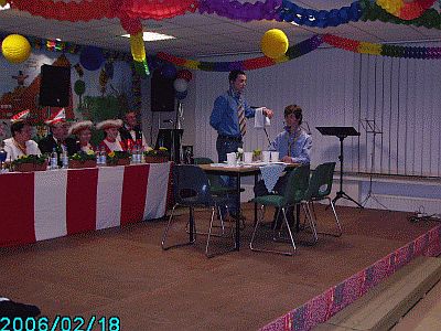 Dinner -Klicke und Bild erscheint in Farbe und Größer