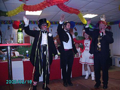 Betrunkener -Klicke und Bild erscheint in Farbe und Größer