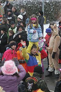 RP vom 15.02.2010 Ludger Ochtrop mit Tochter Franziska-Klicke und Bild erscheint in Farbe und Gr&ouml;&szlig;er
