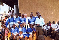 Bank und Trikots -Klicke und Bild erscheint in Farbe und Gr&ouml;&szlig;er