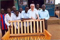 Bank und Schreinerei -Klicke und Bild erscheint in Farbe und Gr&ouml;&szlig;er