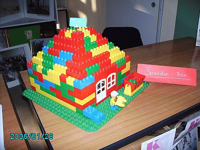 Spendenmodell der Gesamtschule -Klicke und Bild erscheint in Farbe und Gr&ouml;&szlig;er